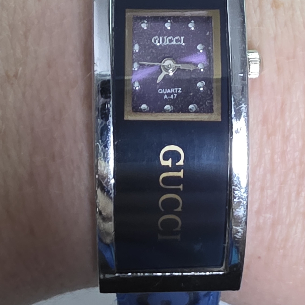 Vintage Gucci Blue and Silver Ladies Watch